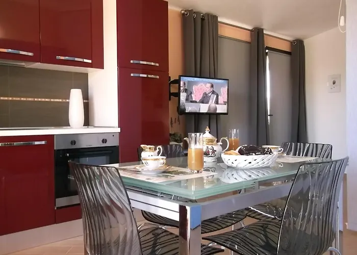 Дом отдыха Maria Teresa's Large Open Space Indipendent