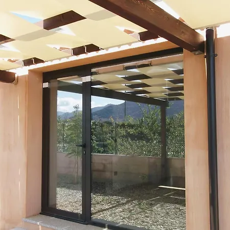 Maria Teresa's Large Open Space Indipendent Holiday home *
