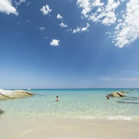 Maria Teresa's Large Open Space Indipendent Holiday home *